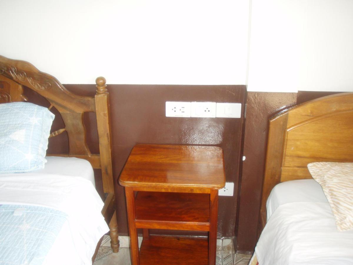 Hostal Limoncocha 테나 외부 사진