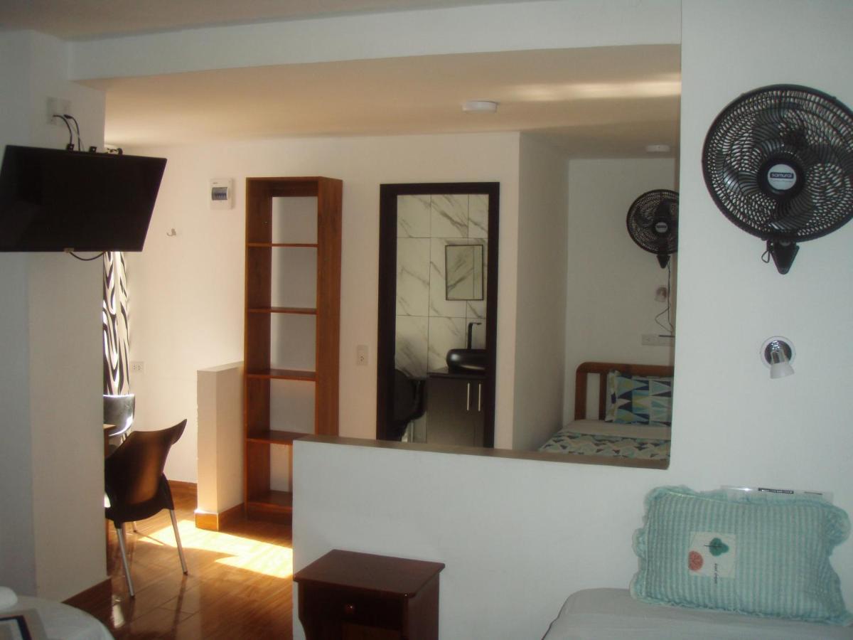 Hostal Limoncocha 테나 외부 사진