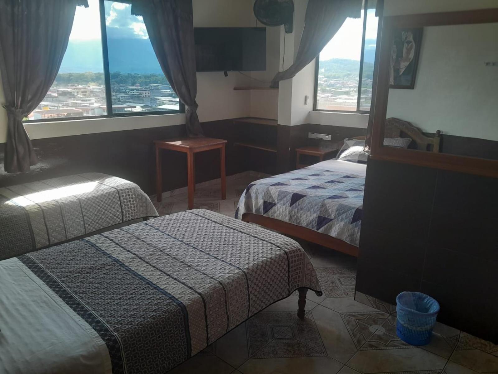 Hostal Limoncocha 테나 외부 사진