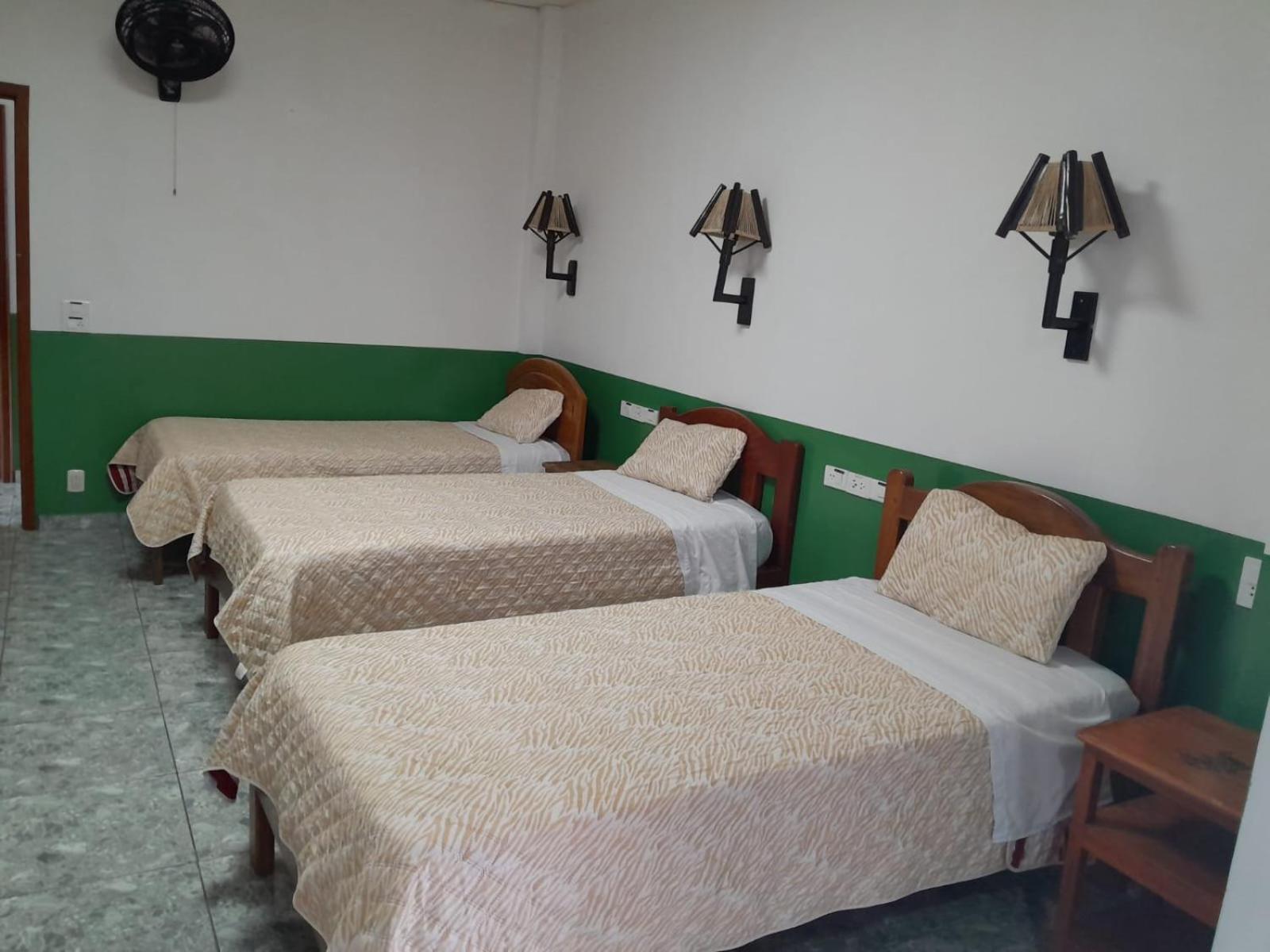 Hostal Limoncocha 테나 외부 사진
