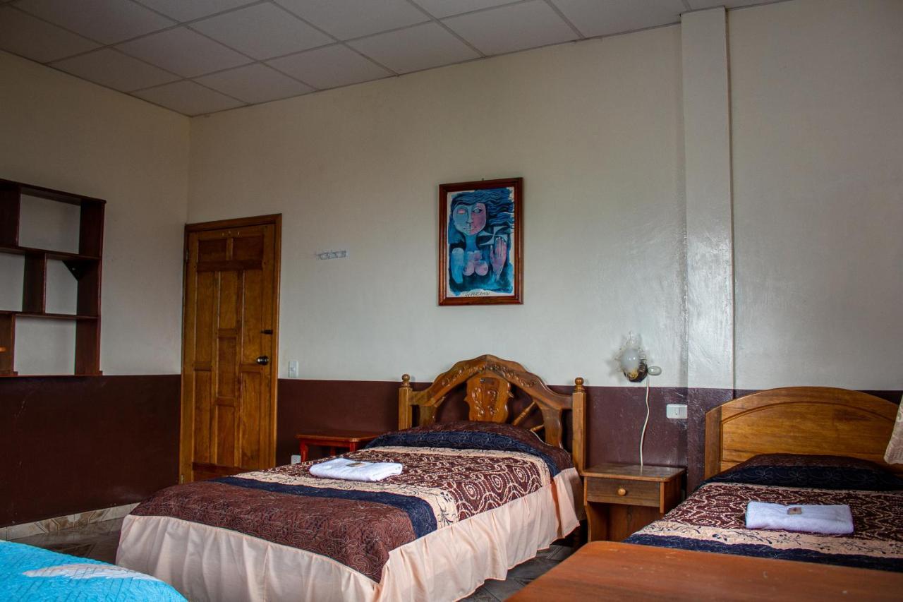 Hostal Limoncocha 테나 외부 사진